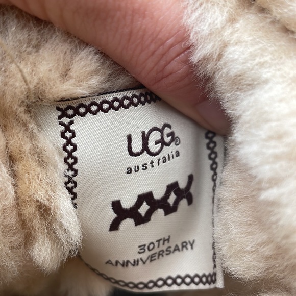 Rate special edition Beautiful cozy UGG boots - Picture 10 of 10